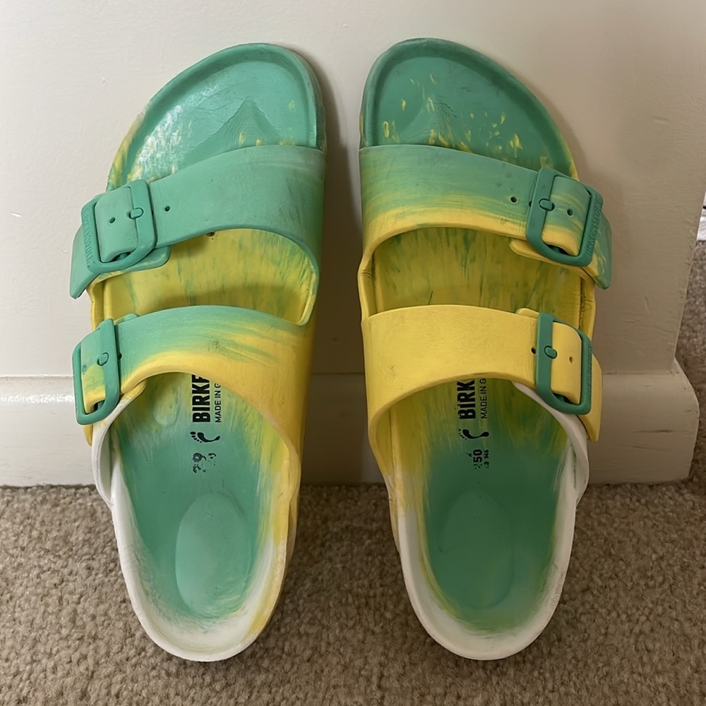 Birkenstock foam tie dye sandals. Size 39 / 8-9 - Picture 2 of 4